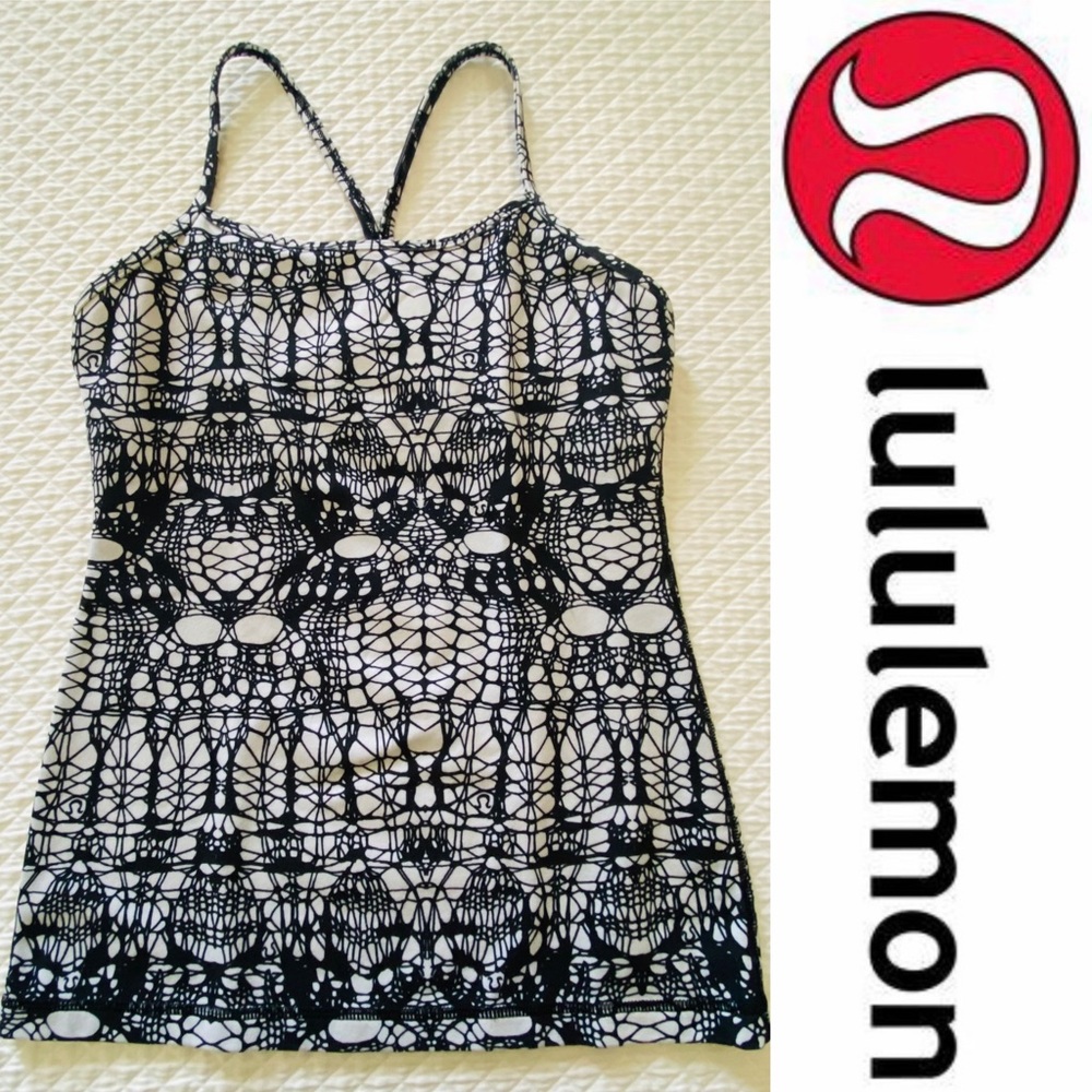 🎉 HP 🎉 Lululemon Power Y Tank-size 6